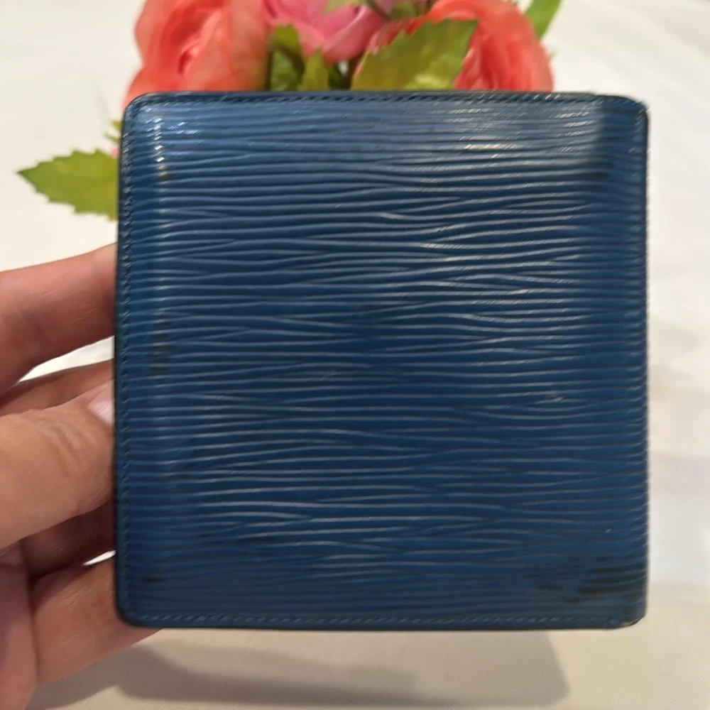 Authentic Louis Vuitton Blue Epi Wallet